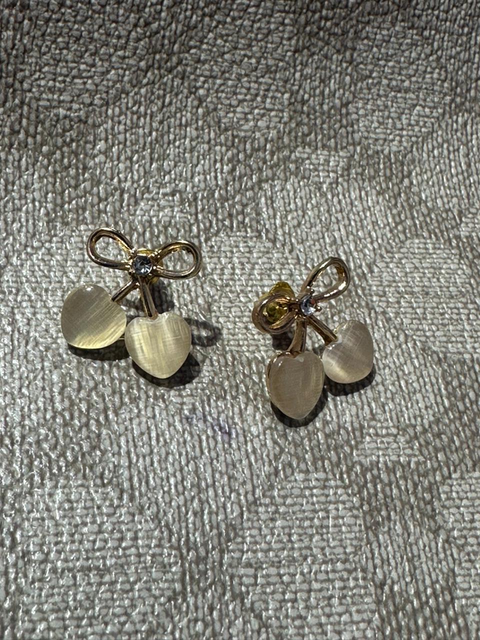 Pear crystal stud earrings